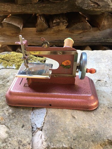 Jouet ancien machine coudre - À,