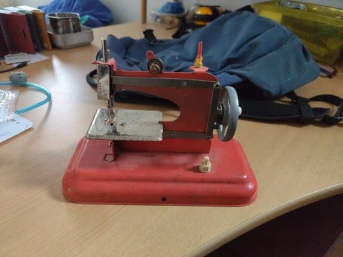 Machine coudre enfant - à,