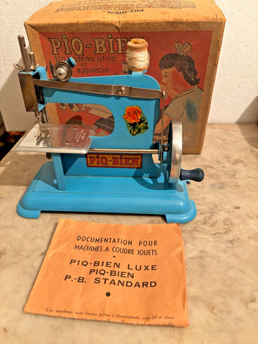 Ancienne petite machine - petite,