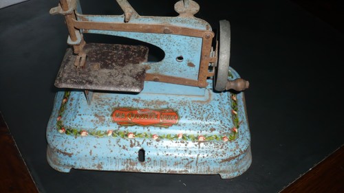 Petite machine coudre jouet - coudre,