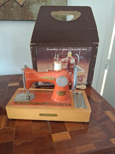 Machine coudre jouet - a,
