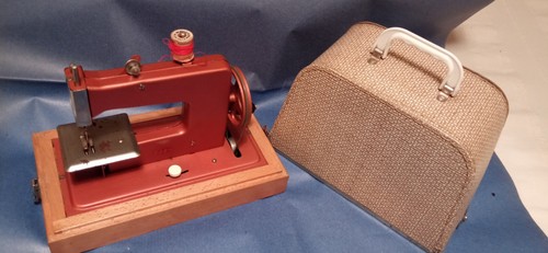 Jouet ancien machine coudre - ancien,machine,
