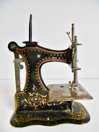 Petite machine coudre - machine,